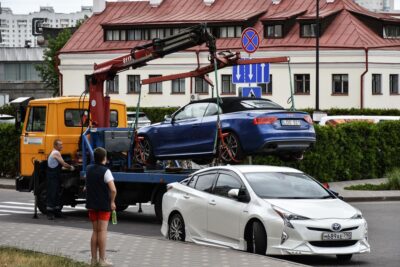 Voiture détruite lors d&rsquo;une opération anti-épaves à La Possession : pourquoi l&rsquo;adresse de la carte grise compte
